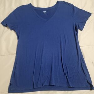 A.N.A. Women's Navy Blue V-neck T-shirt - Size XL